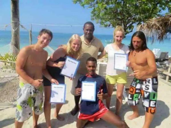 Mana Lagoon Backpackers Zewnętrze zdjęcie